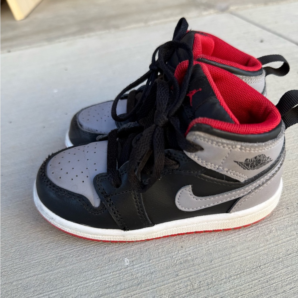 Nike Jordan mids 8C—read description - Picture 3 of 7